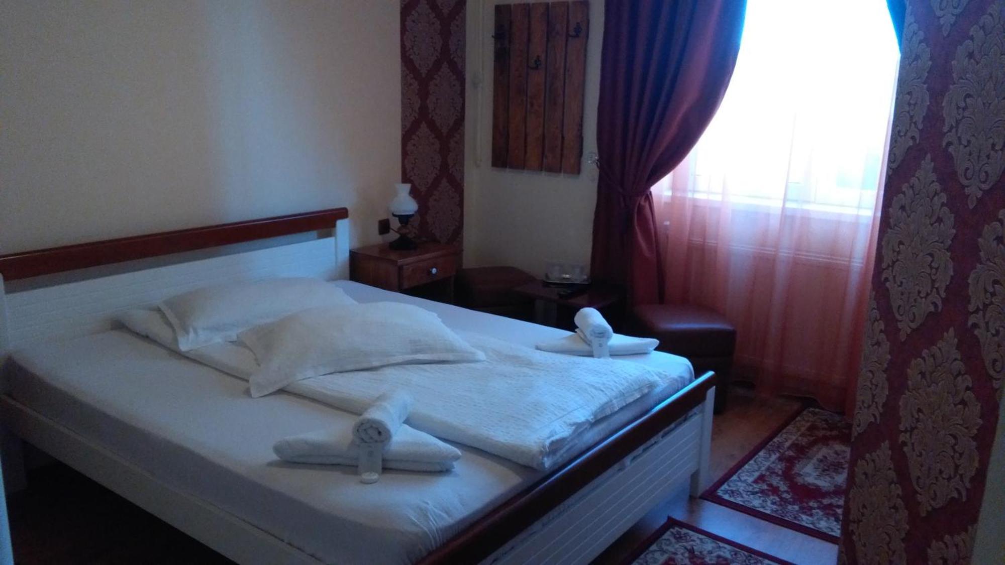 Vila Nicoleta Hotel Sibiu Buitenkant foto
