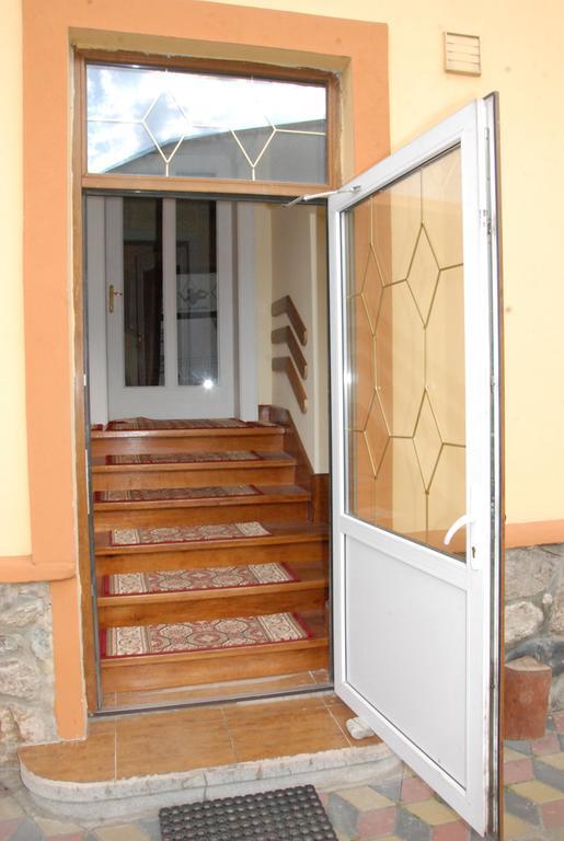 Vila Nicoleta Hotel Sibiu Buitenkant foto
