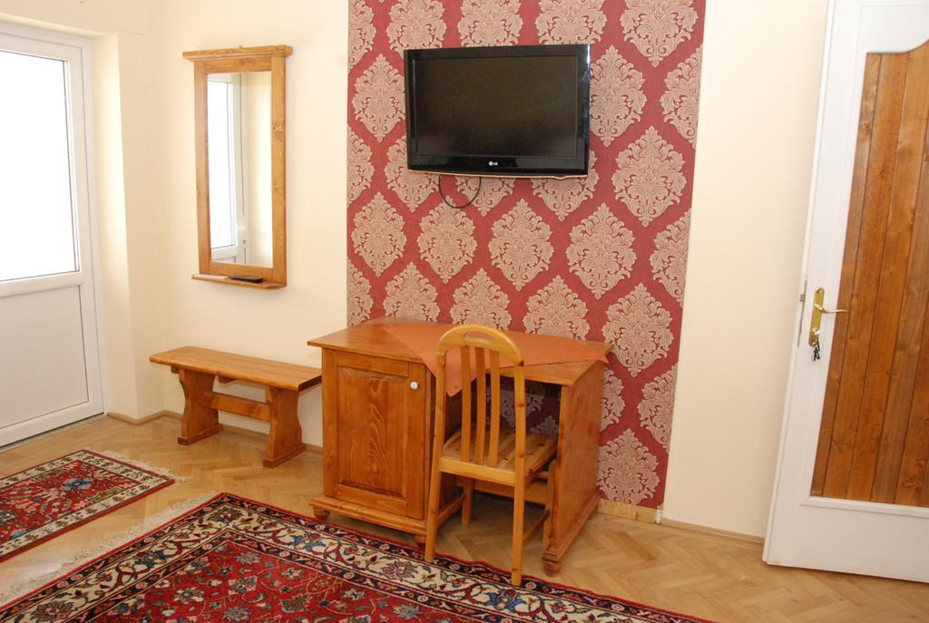 Vila Nicoleta Hotel Sibiu Buitenkant foto