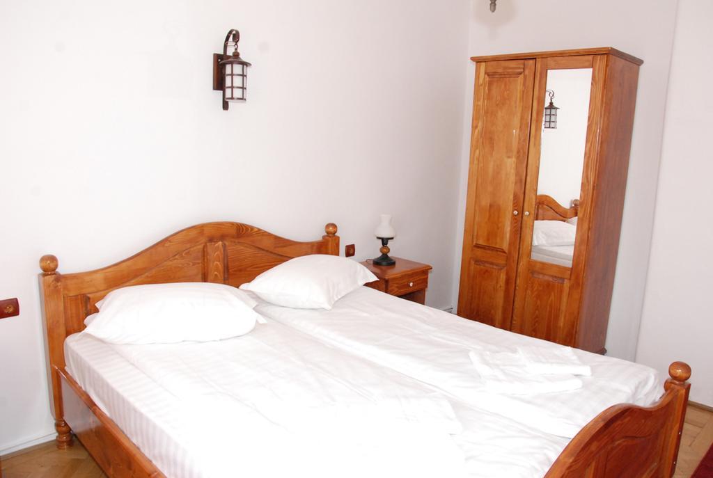 Vila Nicoleta Hotel Sibiu Buitenkant foto